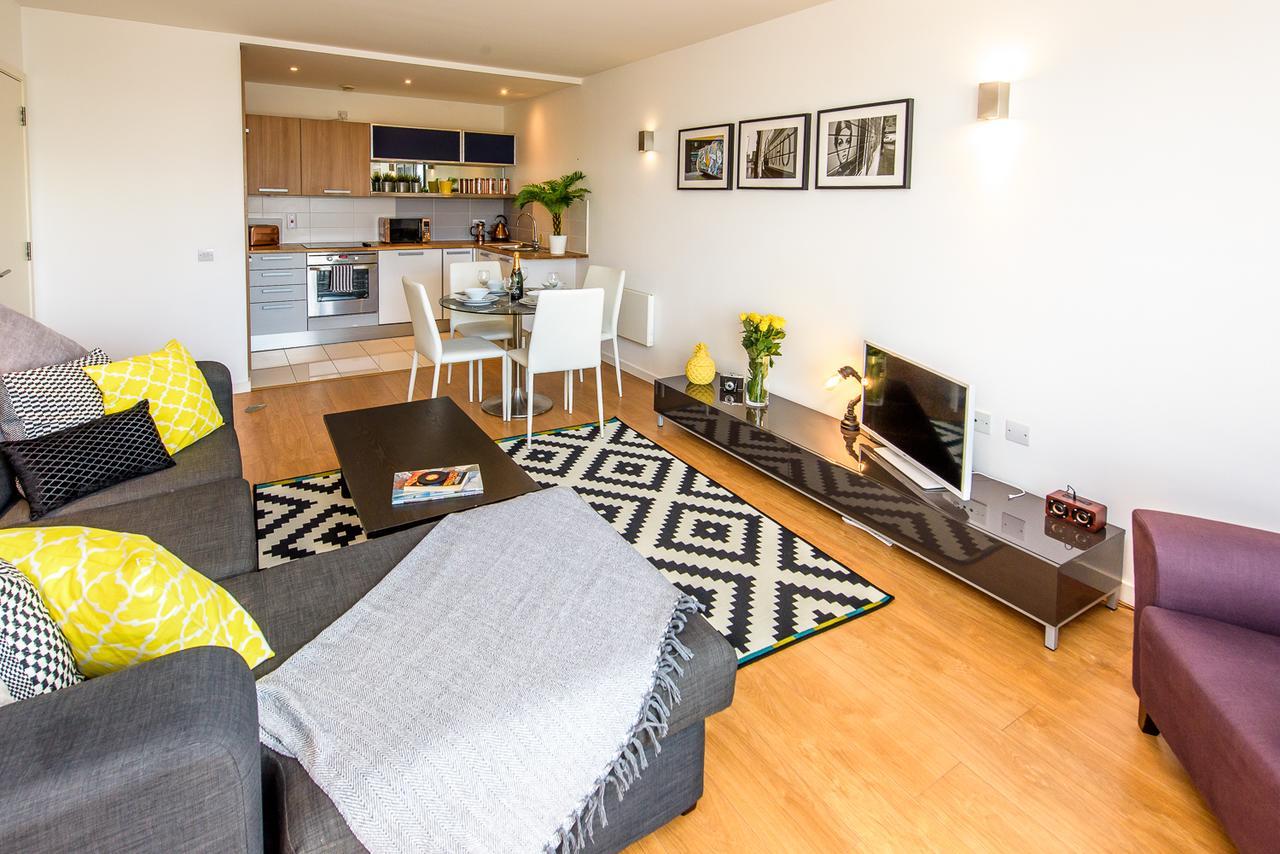 Approved Serviced Apartments Skyline マンチェスター エクステリア 写真