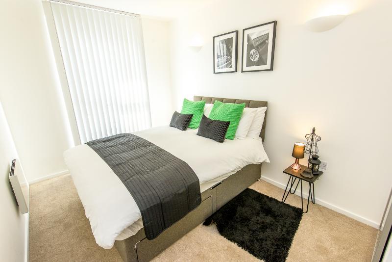 Approved Serviced Apartments Skyline マンチェスター エクステリア 写真