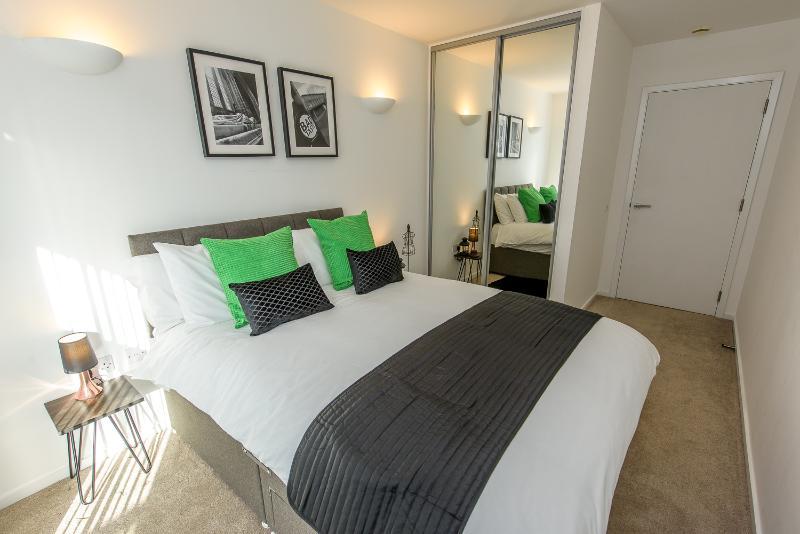 Approved Serviced Apartments Skyline マンチェスター エクステリア 写真