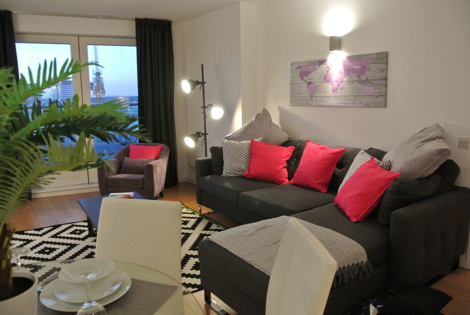 Approved Serviced Apartments Skyline マンチェスター エクステリア 写真