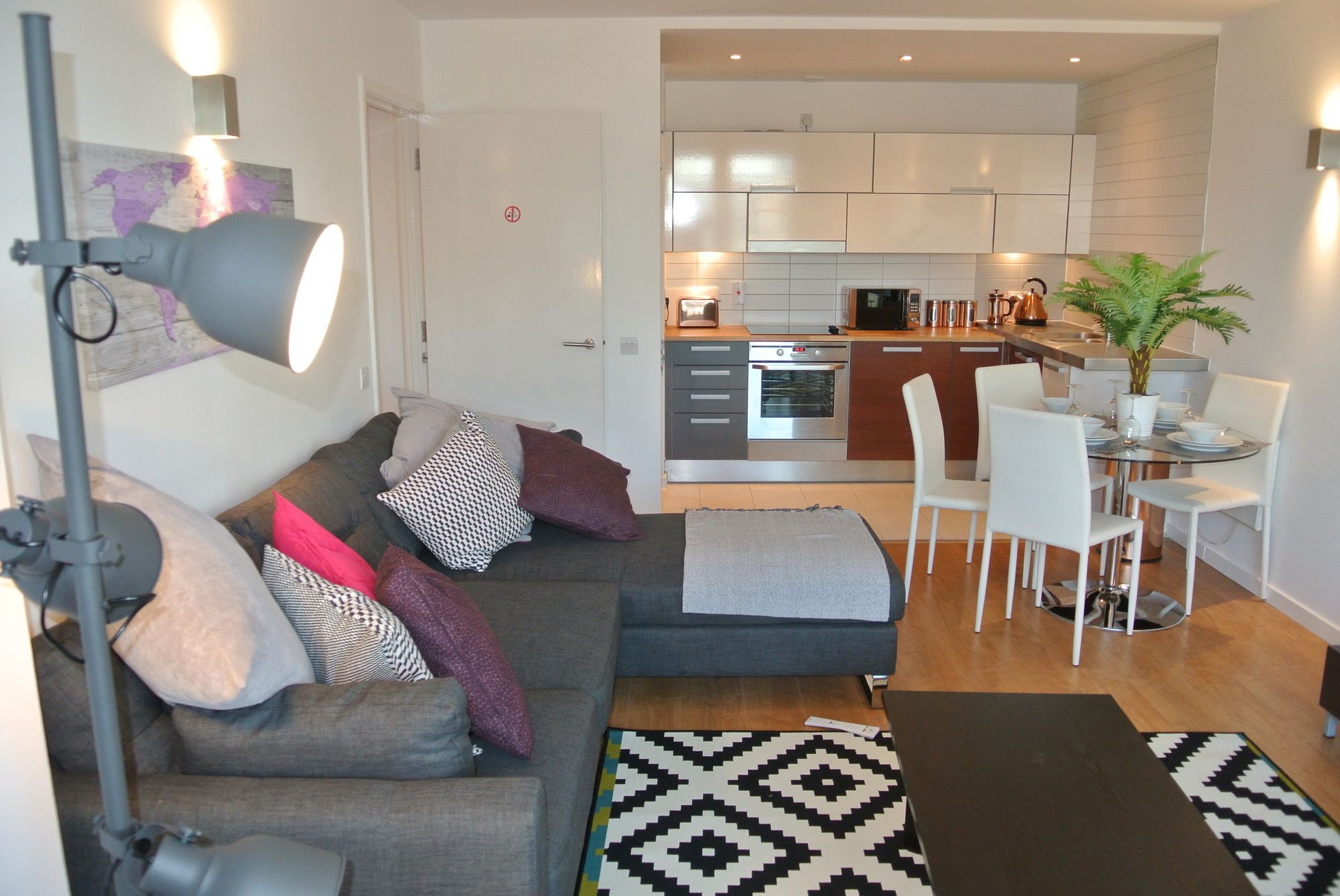 Approved Serviced Apartments Skyline マンチェスター エクステリア 写真